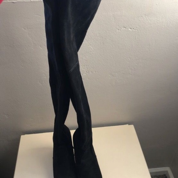 Over the knee boots - Picture 2 of 3